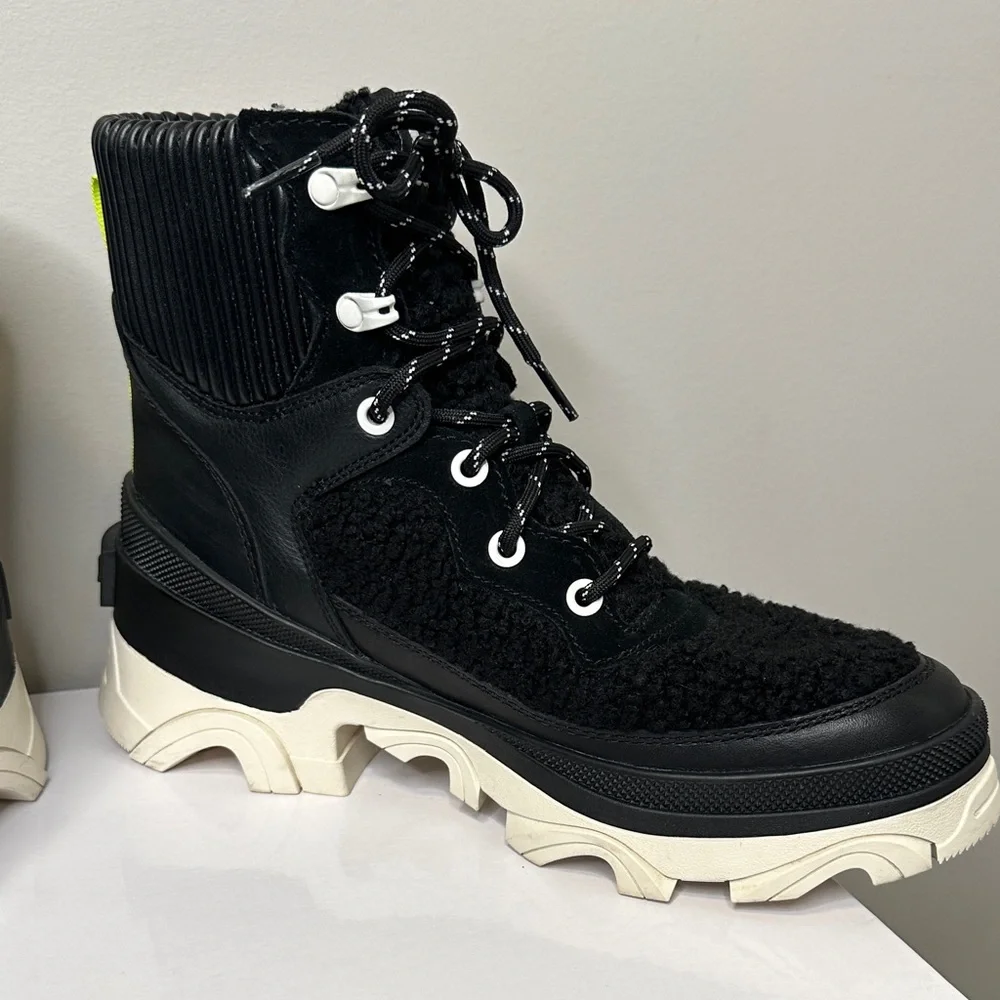 Sorel Brex Black and Cream Winter Boots - Picture 9 of 14